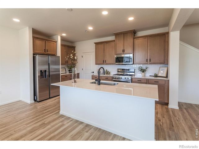 1600 Sunflower Way, Johnstown, CO 80534
