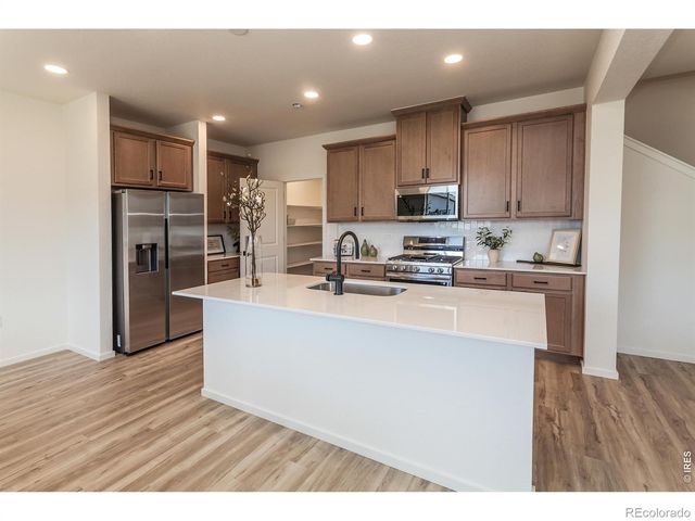 1600 Sunflower Way, Johnstown, CO 80534
