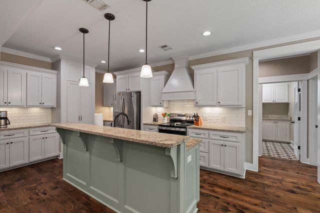 36 Magnolia Crossing, Sumrall, MS 39482