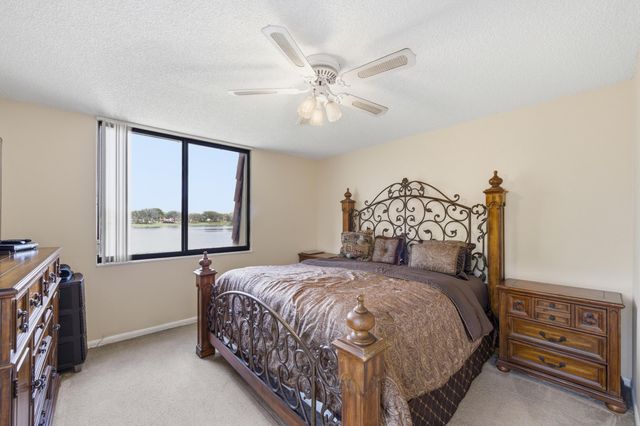 3669 Victoria Drive, West Palm Beach, FL 33406