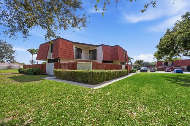 3669 Victoria Drive, West Palm Beach, FL 33406