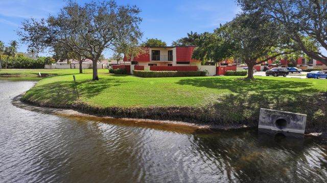 3669 Victoria Drive, West Palm Beach, FL 33406