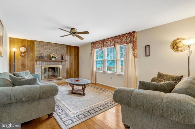 3352 BROKEN KNIFE CT, Annandale, VA 22003