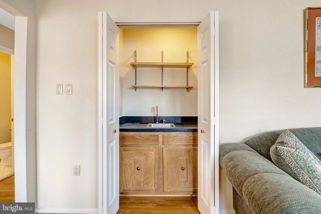 3352 BROKEN KNIFE CT, Annandale, VA 22003