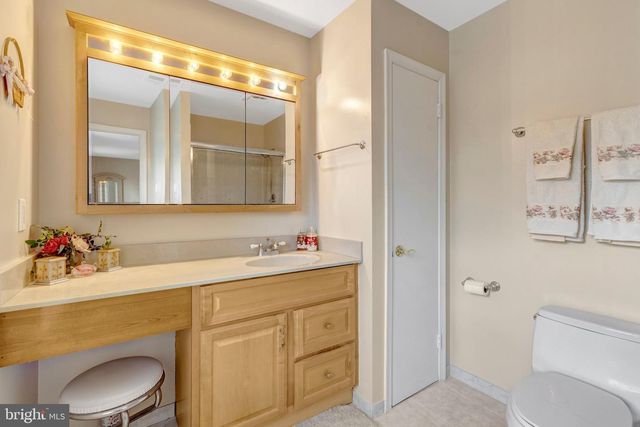 3352 BROKEN KNIFE CT, Annandale, VA 22003