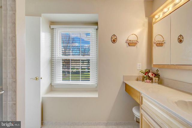 3352 BROKEN KNIFE CT, Annandale, VA 22003