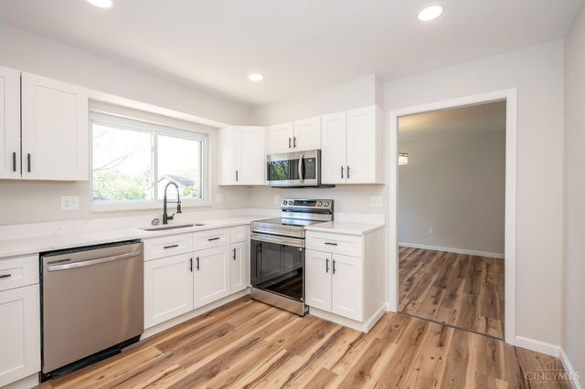 6575 Bridgetown Road, Green Twp, OH 45248