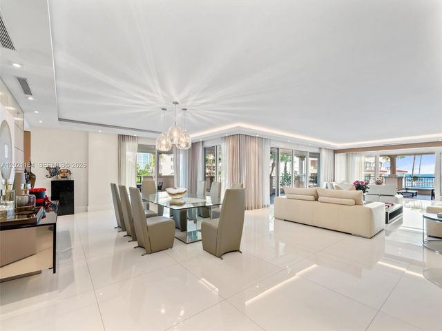 7431 Fisher Island Drive 7431, Miami Beach, FL 33109