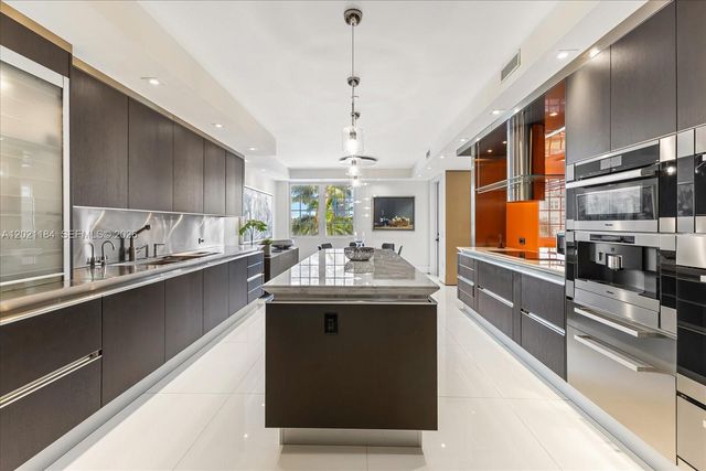 7431 Fisher Island Drive 7431, Miami Beach, FL 33109