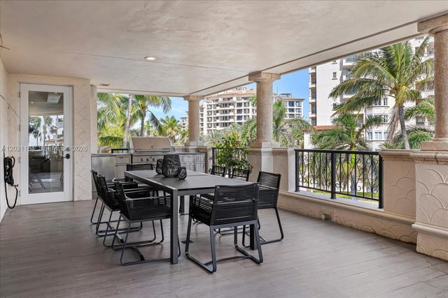 7431 Fisher Island Drive 7431, Miami Beach, FL 33109