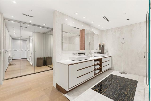 7431 Fisher Island Drive 7431, Miami Beach, FL 33109
