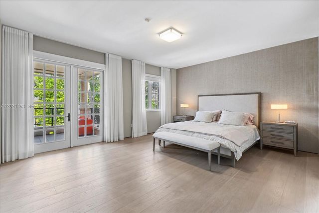 7431 Fisher Island Drive 7431, Miami Beach, FL 33109