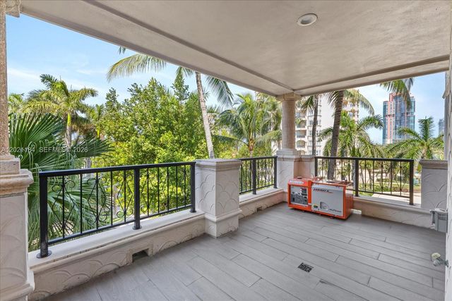 7431 Fisher Island Drive 7431, Miami Beach, FL 33109
