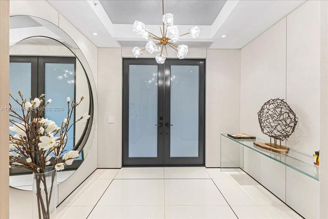 7431 Fisher Island Drive 7431, Miami Beach, FL 33109