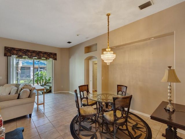 4810 48th Avenue Avenue, Vero Beach, FL 32967