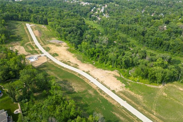 5434 Seminole Valley Trail NE, Cedar Rapids, IA 52411