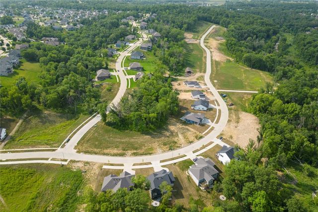 5434 Seminole Valley Trail NE, Cedar Rapids, IA 52411