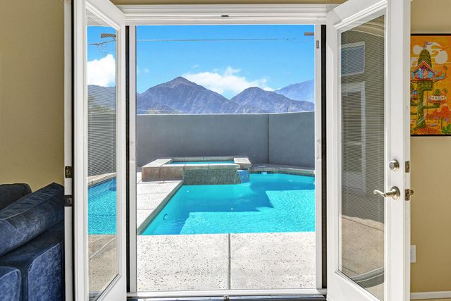 78595 Saguaro Road, La Quinta, CA 92253