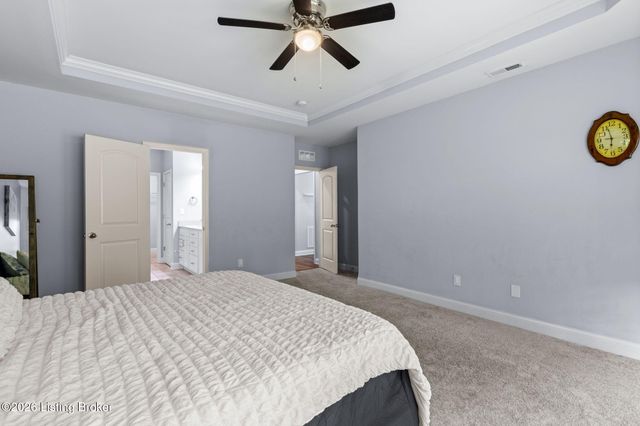 748 Dehart Ln, Louisville, KY 40243