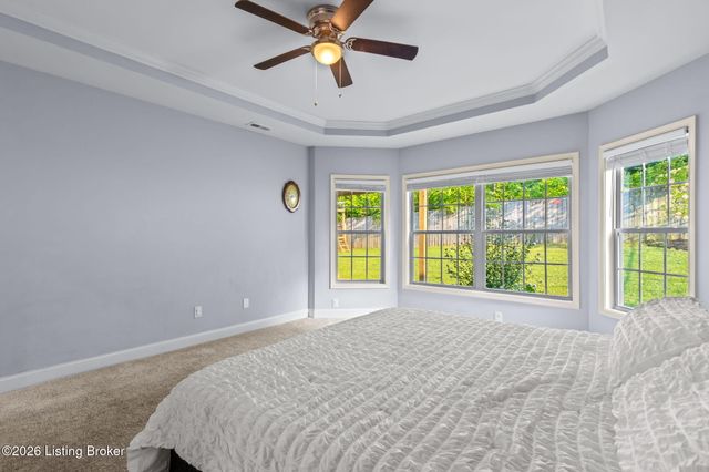 748 Dehart Ln, Louisville, KY 40243