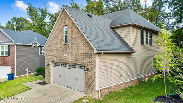 748 Dehart Ln, Louisville, KY 40243