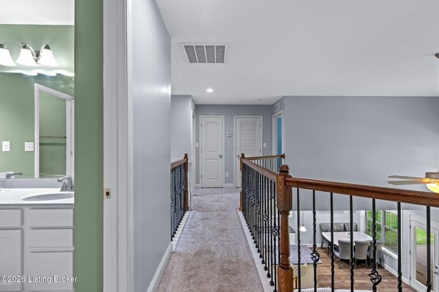748 Dehart Ln, Louisville, KY 40243