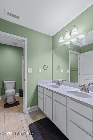 748 Dehart Ln, Louisville, KY 40243