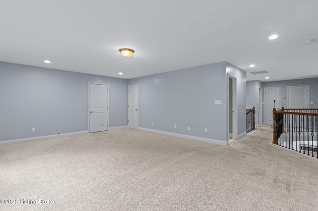 748 Dehart Ln, Louisville, KY 40243