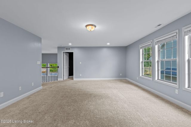 748 Dehart Ln, Louisville, KY 40243