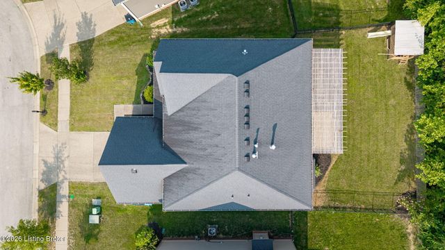 748 Dehart Ln, Louisville, KY 40243