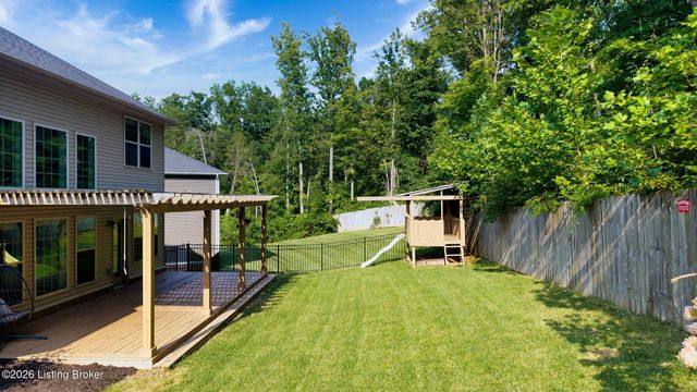 748 Dehart Ln, Louisville, KY 40243