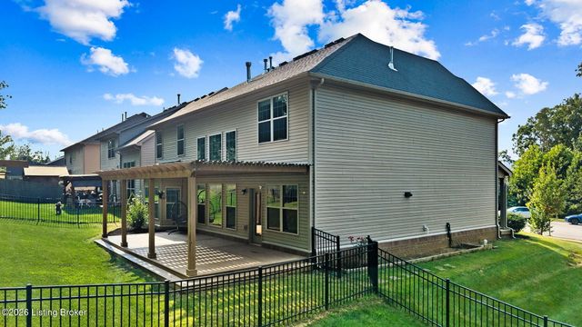 748 Dehart Ln, Louisville, KY 40243