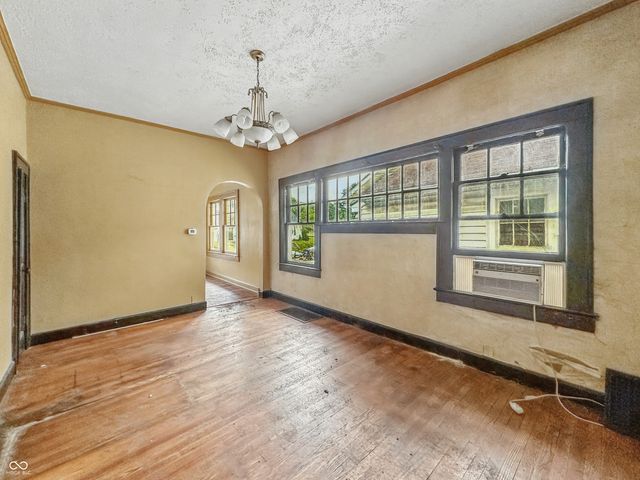 1011 W 7th Street, Anderson, IN 46016