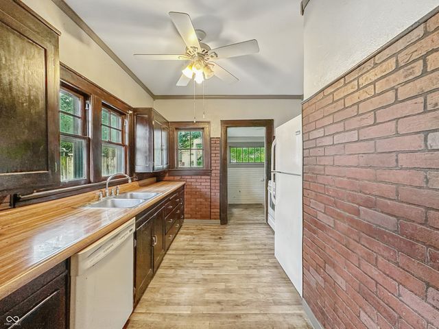 1011 W 7th Street, Anderson, IN 46016