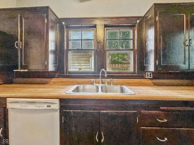 1011 W 7th Street, Anderson, IN 46016