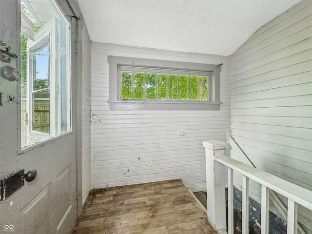 1011 W 7th Street, Anderson, IN 46016