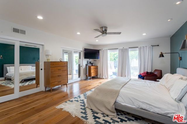 23721 Mariano Street, Woodland Hills (los Angeles), CA 91367