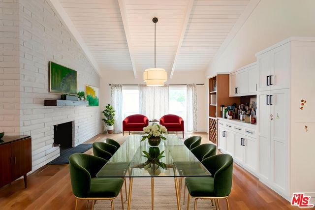 23721 Mariano Street, Woodland Hills (los Angeles), CA 91367