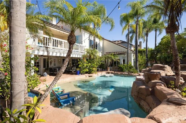 26041 Spur Branch Lane, Laguna Hills, CA 92653