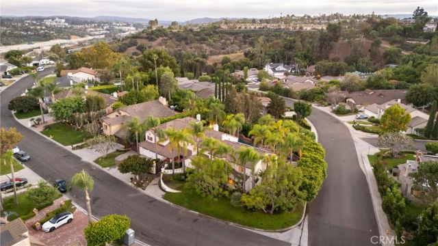 26041 Spur Branch Lane, Laguna Hills, CA 92653