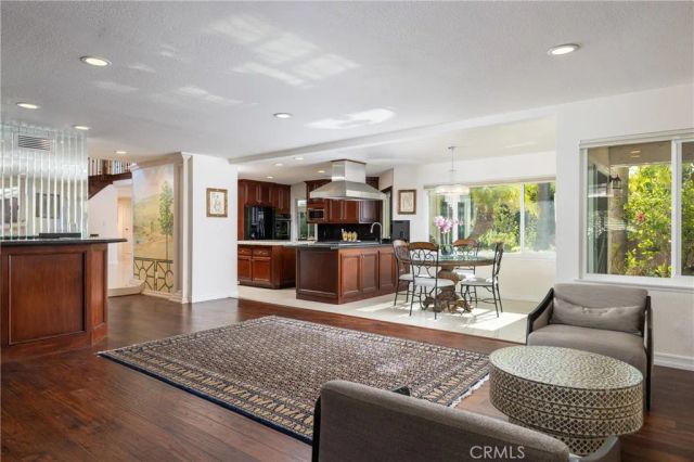 26041 Spur Branch Lane, Laguna Hills, CA 92653