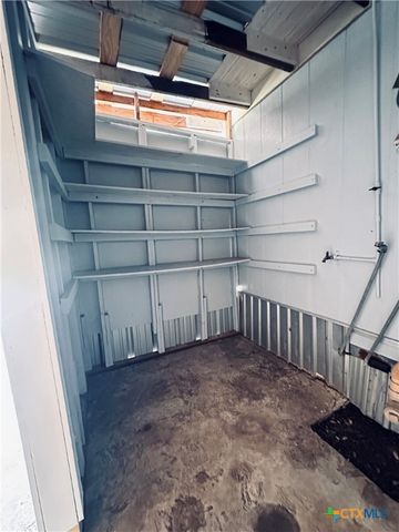 207 Schrimsher Street, Yoakum, TX 77995