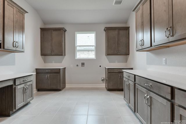 12919 Horseback Pl, Schertz, TX 78154