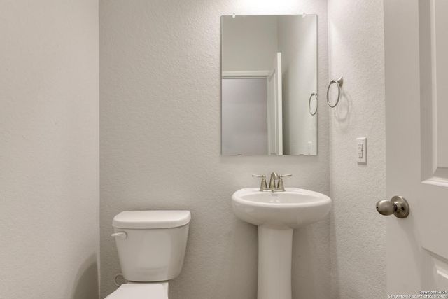 12919 Horseback Pl, Schertz, TX 78154