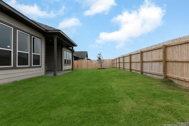 12919 Horseback Pl, Schertz, TX 78154