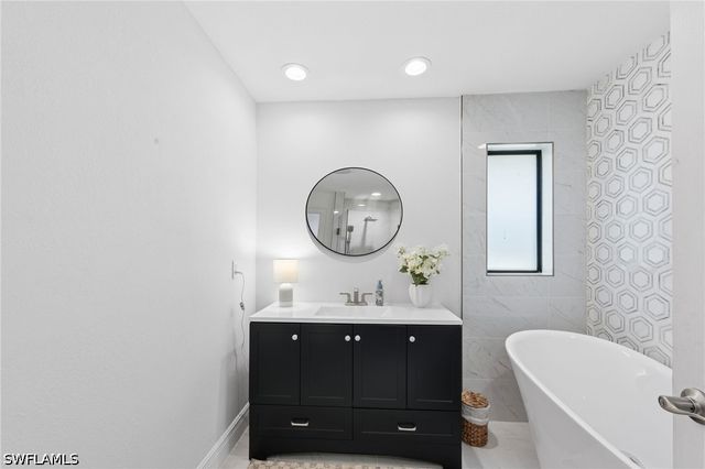 28 George Town, Fort Myers, FL 33919