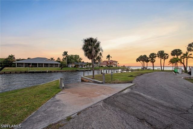 28 George Town, Fort Myers, FL 33919