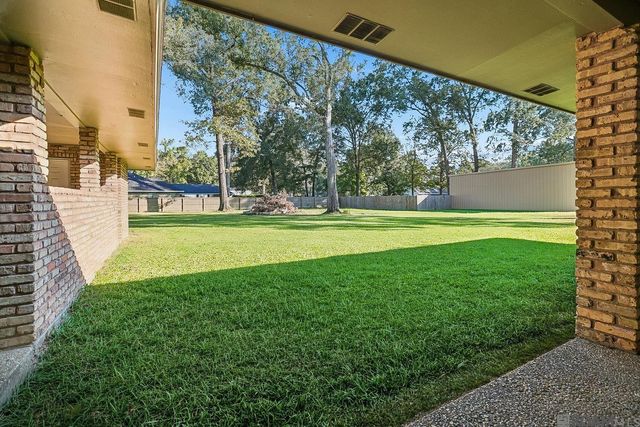 15743 Chivre Ave, Greenwell Springs, LA 70739