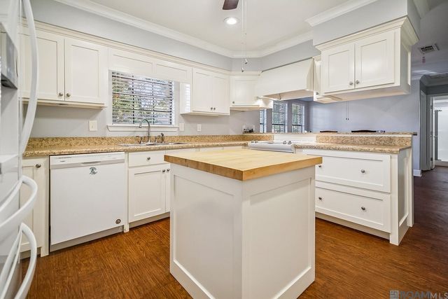 15743 Chivre Ave, Greenwell Springs, LA 70739