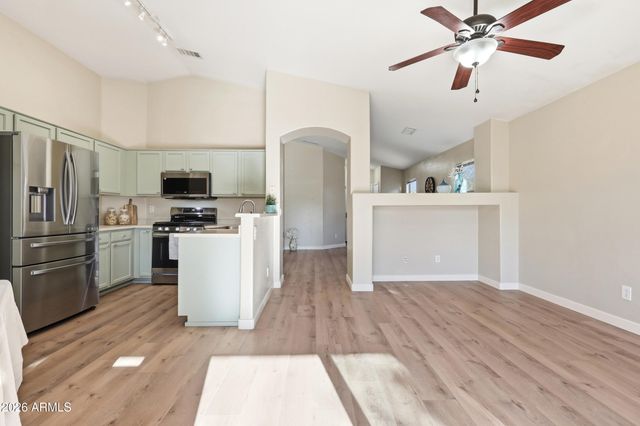 10809 W RIO VISTA Lane, Avondale, AZ 85323